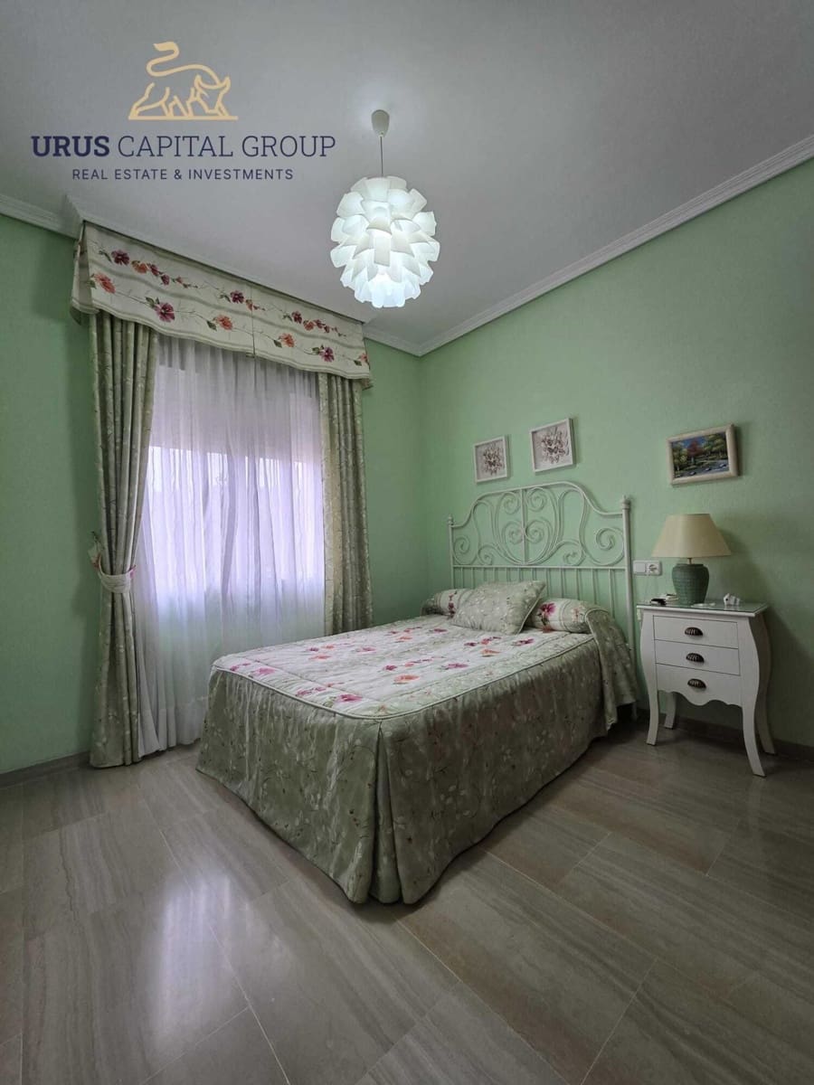 5 slaapkamer Villa te koop in Cordoba stad met garage - € 560.000 (Ref: 9491793)