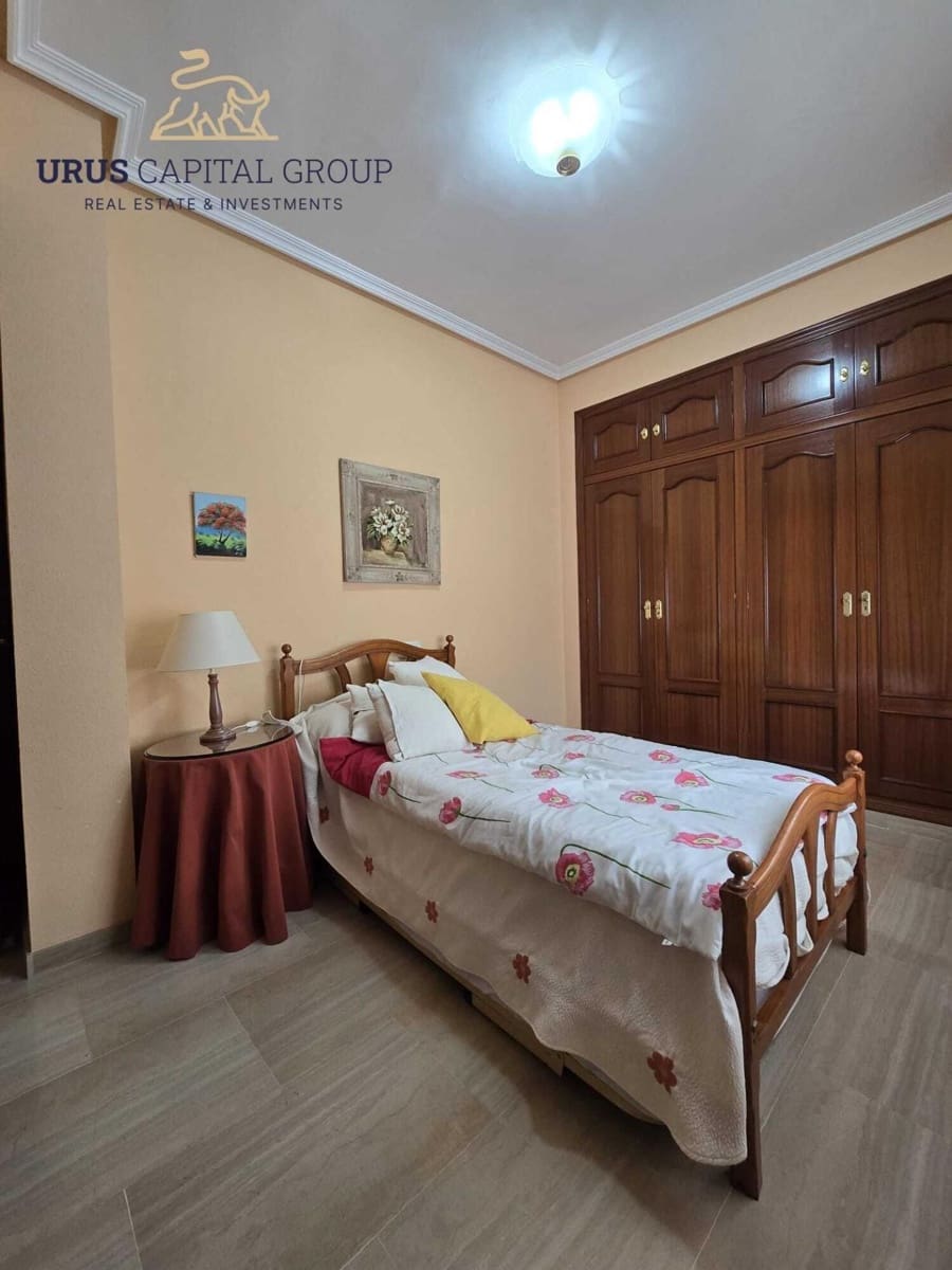 5 slaapkamer Villa te koop in Cordoba stad met garage - € 560.000 (Ref: 9491793)