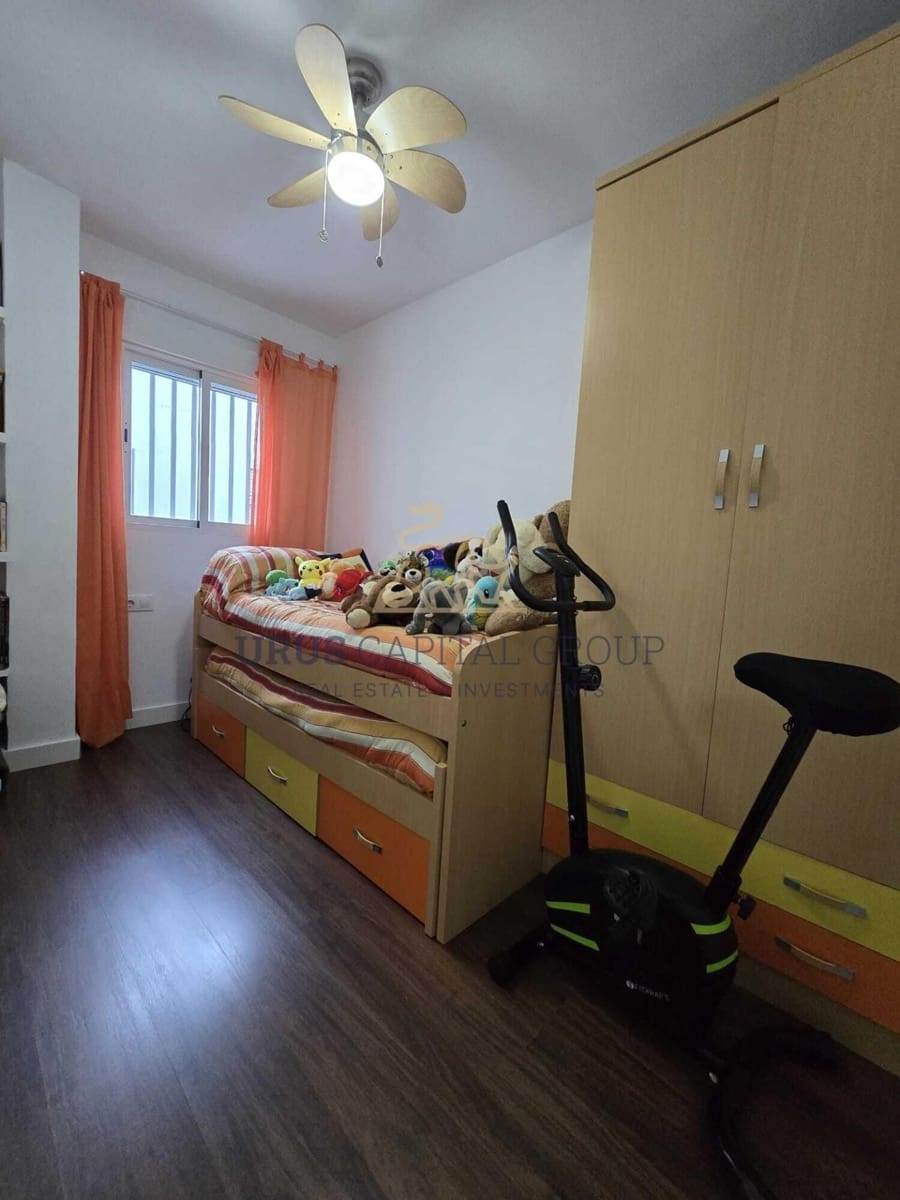 4 sypialnia Mieszkanie na sprzedaż w Miasto Kordoba z garażem - 145 000 € (Ref: 9491795)