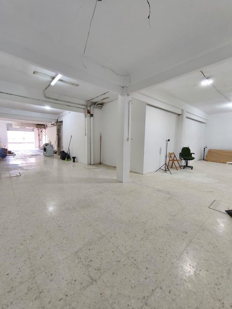 Local Comercial en Sevilla ciudad en venta - 600.000 € (Ref: 9491796)