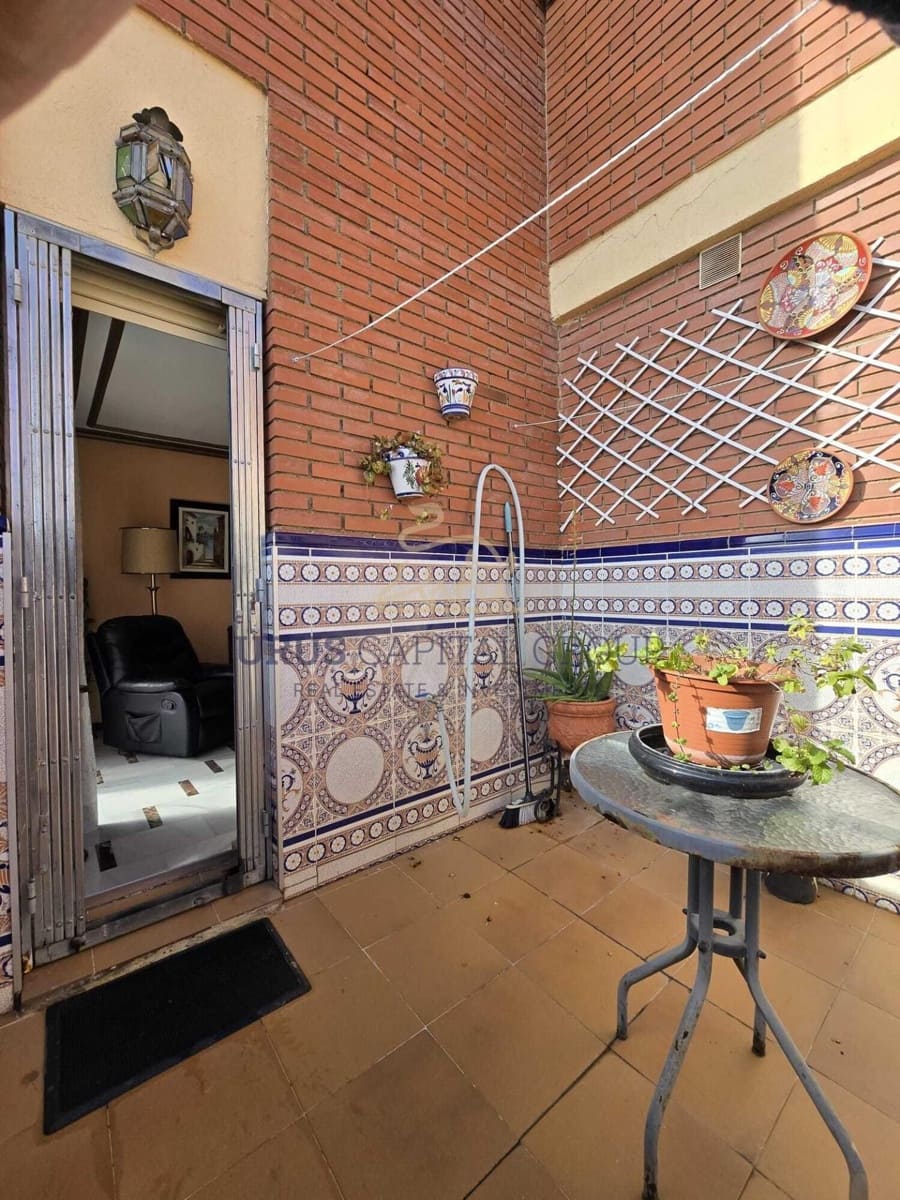 3 slaapkamer Flat te koop in Cordoba stad met zwembad - € 280.000 (Ref: 9516228)