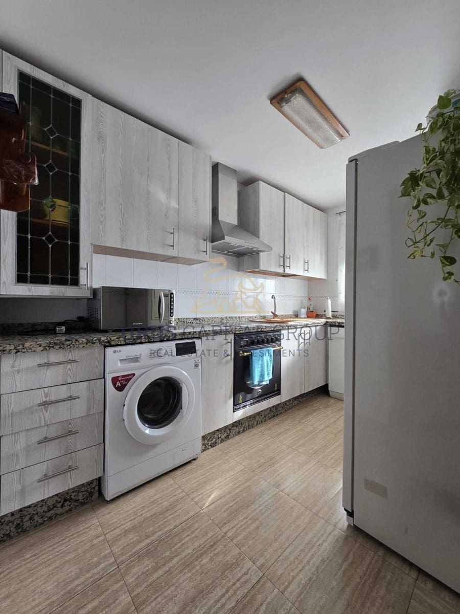 3 slaapkamer Flat te koop in Cordoba stad met zwembad - € 280.000 (Ref: 9516228)