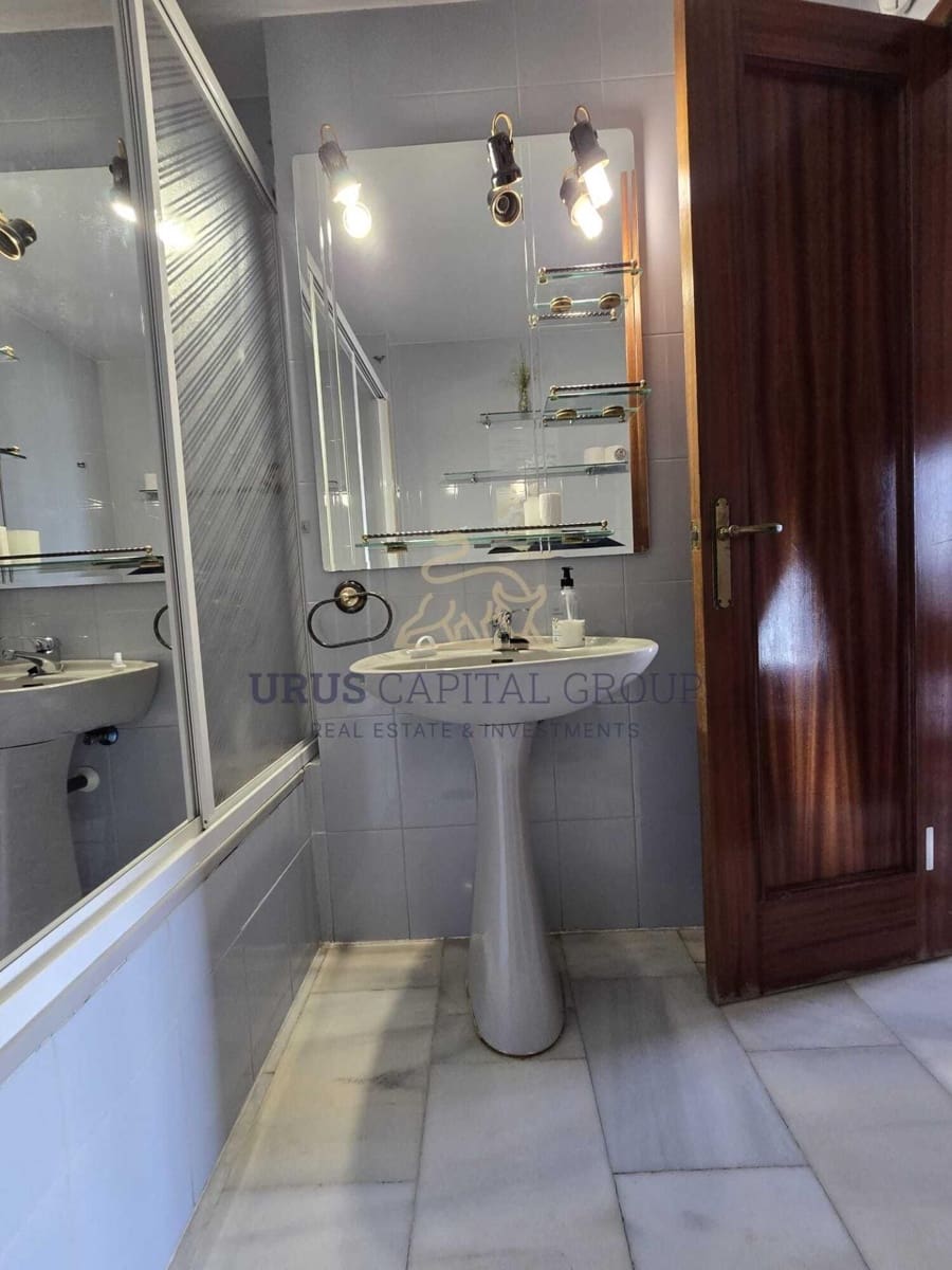 3 slaapkamer Flat te koop in Cordoba stad met zwembad - € 280.000 (Ref: 9516228)