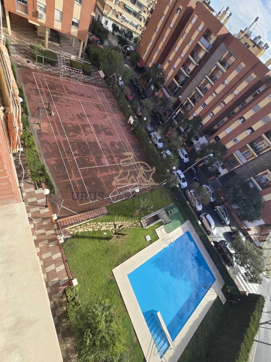 3 slaapkamer Flat te koop in Cordoba stad met zwembad - € 280.000 (Ref: 9516228)