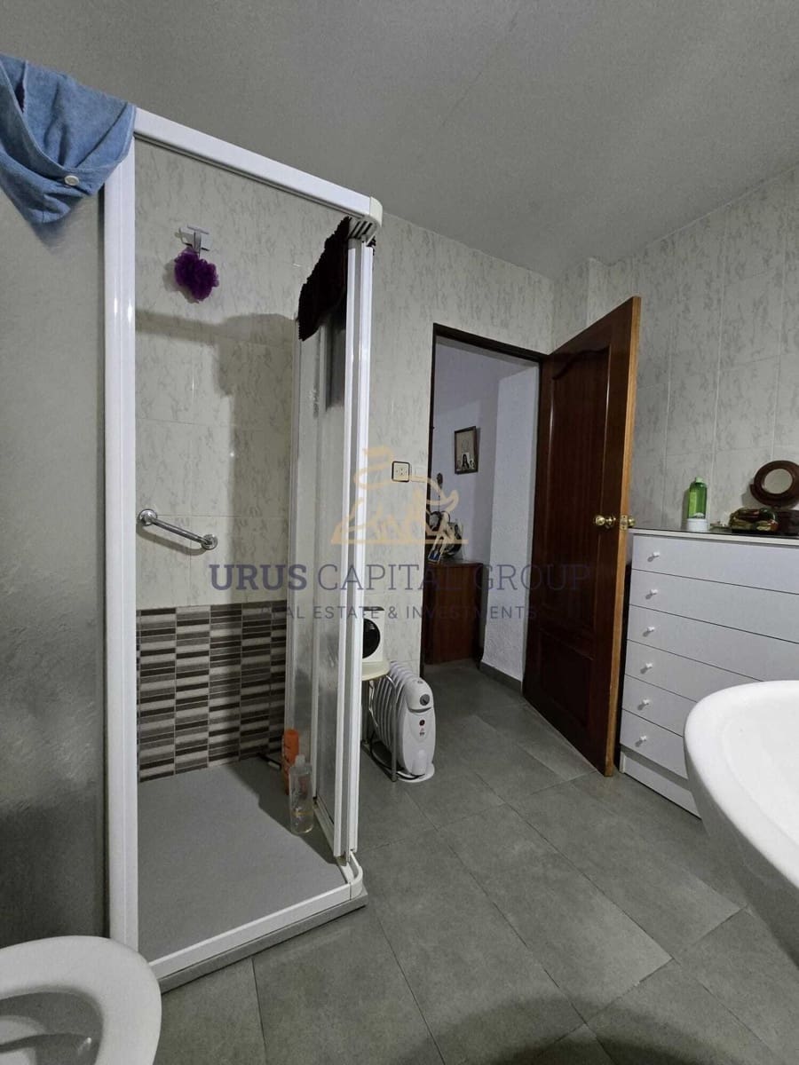 7 slaapkamer Huis te koop in Cordoba stad - € 320.000 (Ref: 9547419)