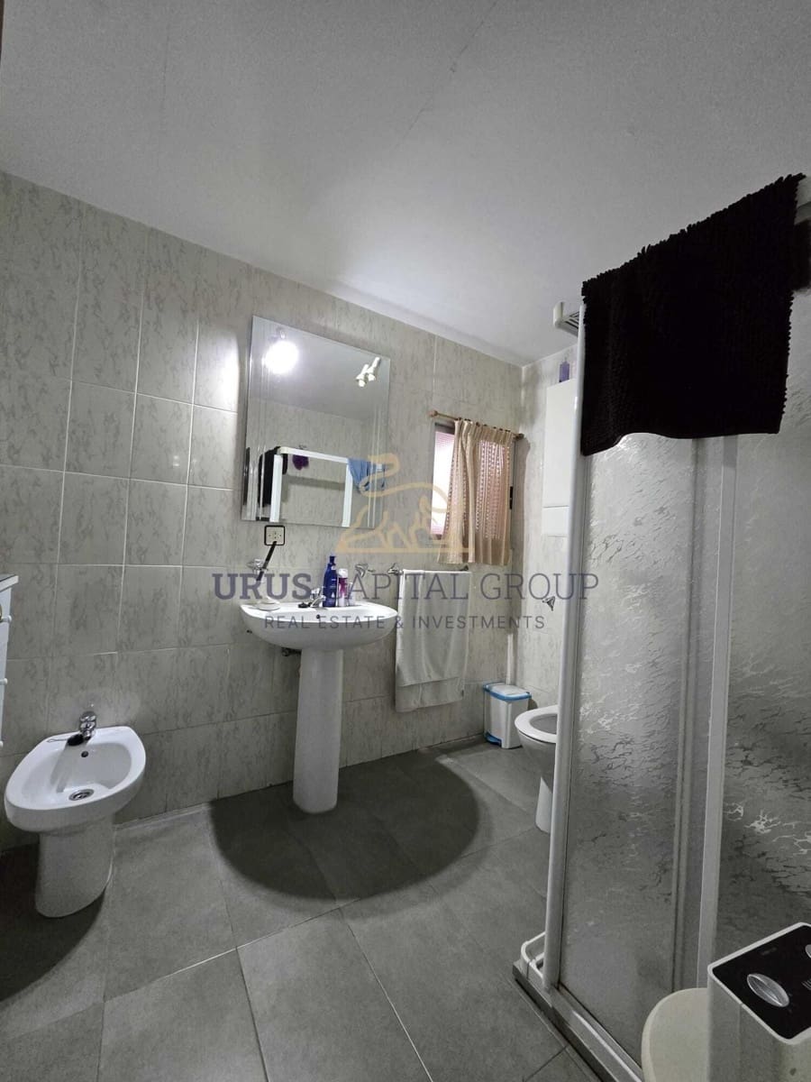 7 slaapkamer Huis te koop in Cordoba stad - € 320.000 (Ref: 9547419)