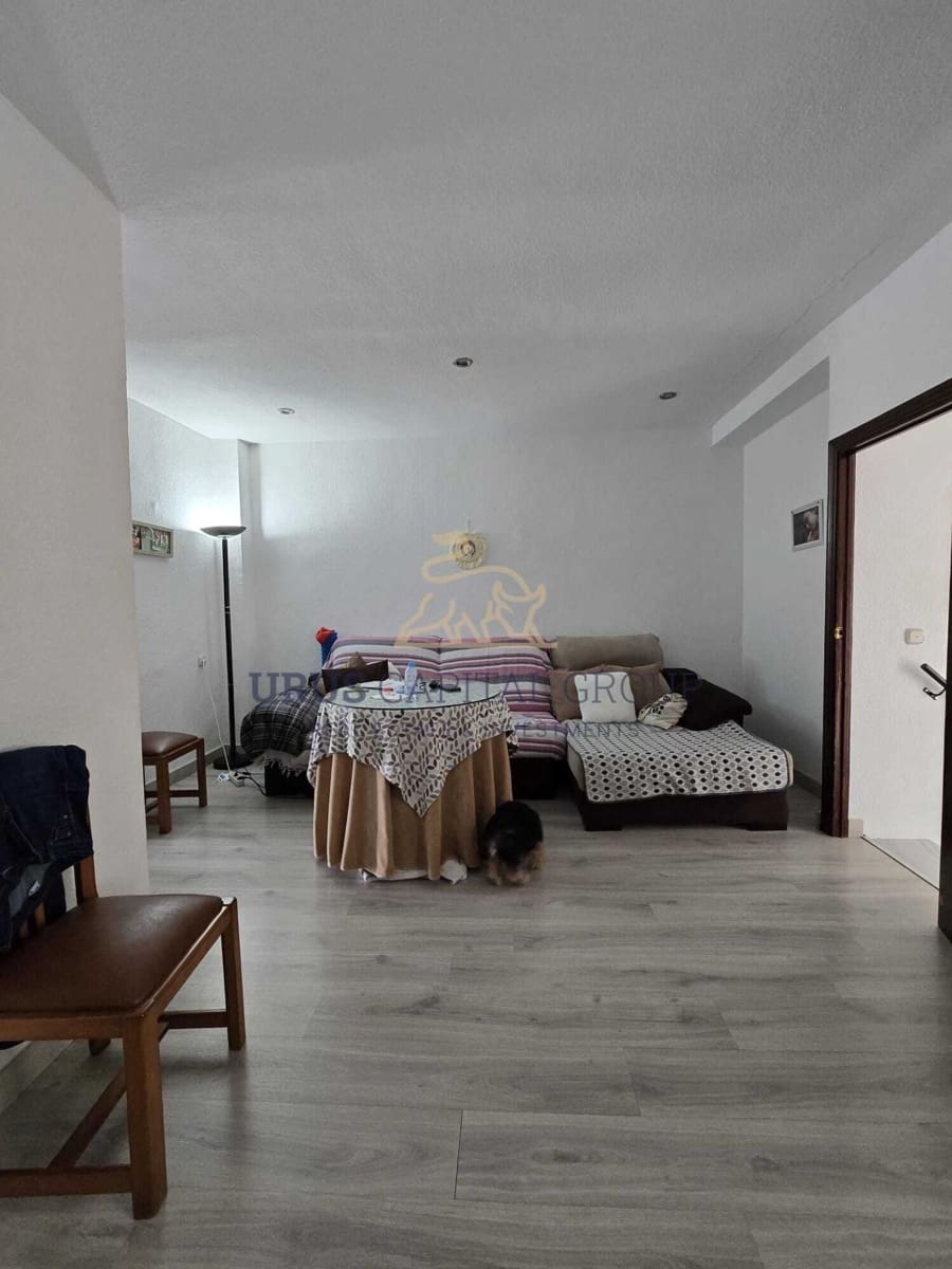 7 slaapkamer Huis te koop in Cordoba stad - € 320.000 (Ref: 9547419)