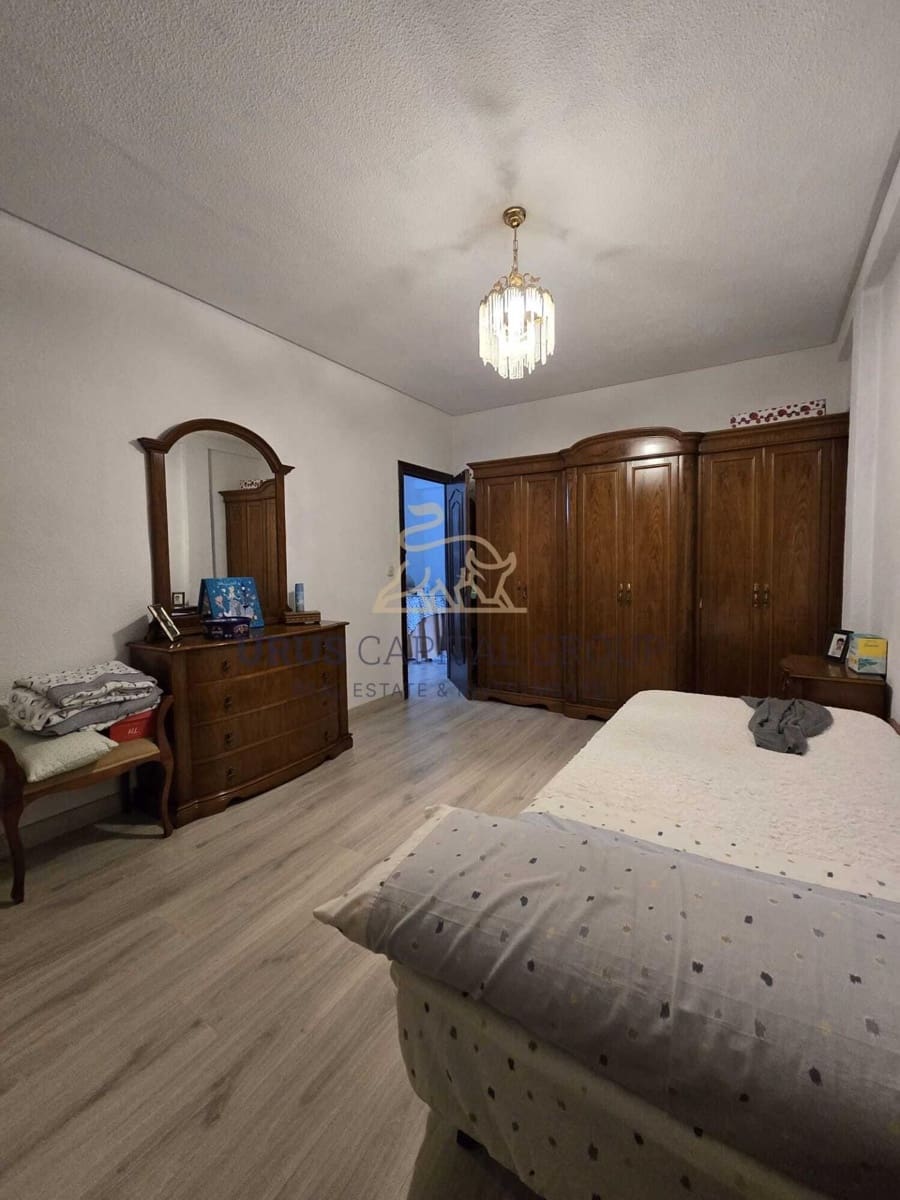 7 slaapkamer Huis te koop in Cordoba stad - € 320.000 (Ref: 9547419)