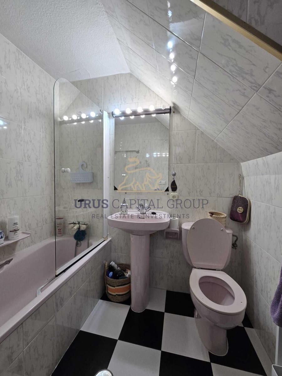 7 slaapkamer Huis te koop in Cordoba stad - € 320.000 (Ref: 9547419)