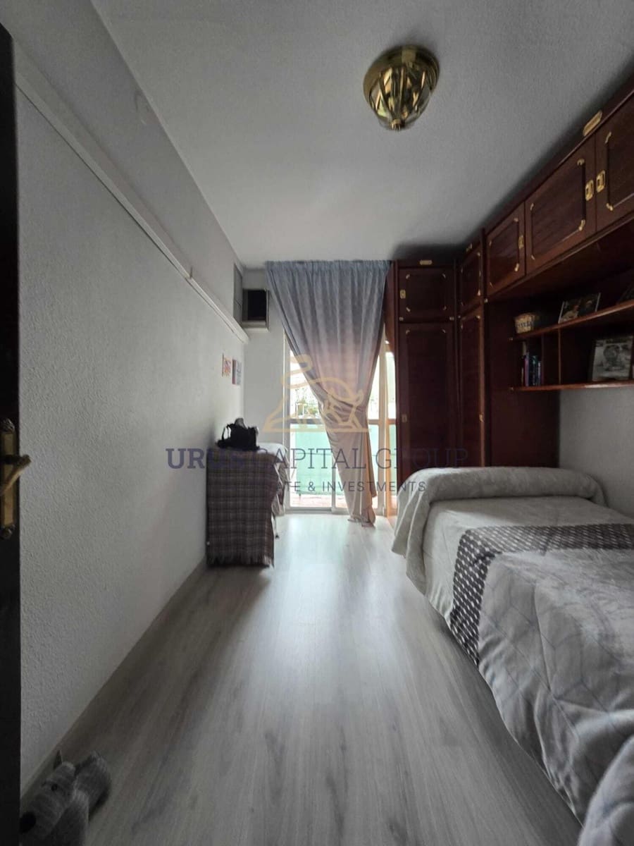 7 slaapkamer Huis te koop in Cordoba stad - € 320.000 (Ref: 9547419)