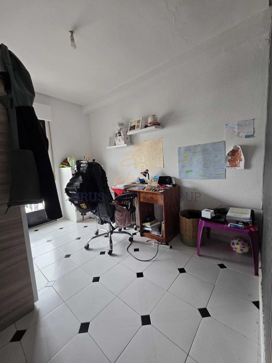 7 slaapkamer Huis te koop in Cordoba stad - € 320.000 (Ref: 9547419)