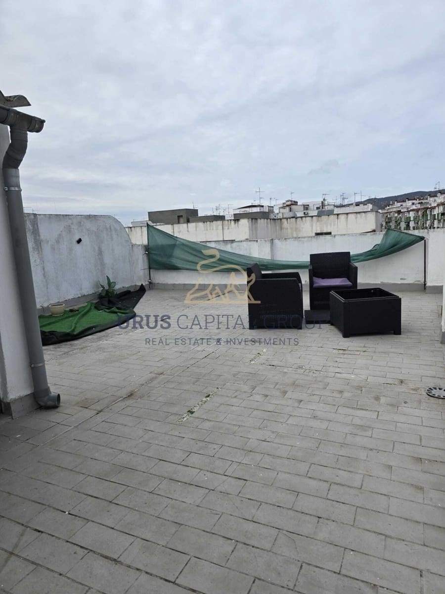 7 slaapkamer Huis te koop in Cordoba stad - € 320.000 (Ref: 9547419)