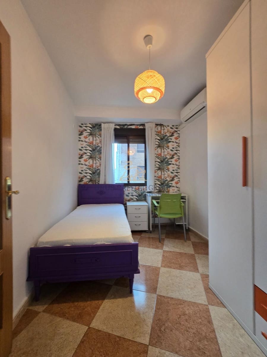 3 quarto Apartamento para venda em Cordova cidade - 179 000 € (Ref: 9575173)