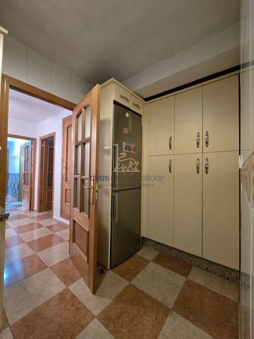 3 quarto Apartamento para venda em Huerta de la Reina, Córdova cidade - 179 000 € (Ref: 9575173)