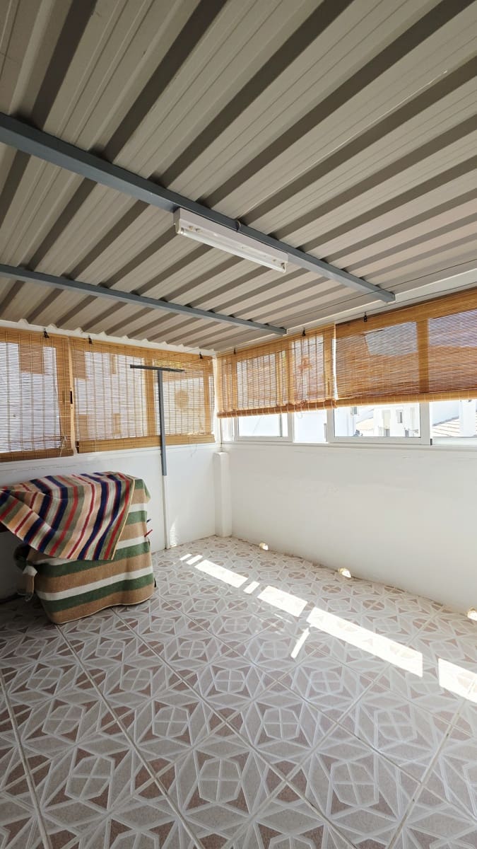 Adosado de 3 habitaciones en Canillas de Albaida en venta - 99.000 € (Ref: 10029514)
