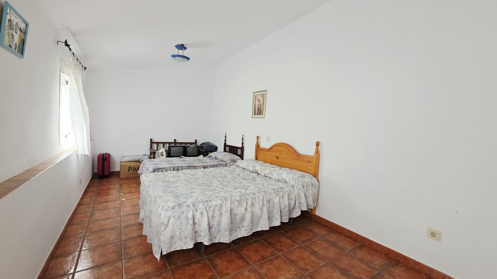 Adosado de 3 habitaciones en Canillas de Albaida en venta - 99.000 € (Ref: 10029514)