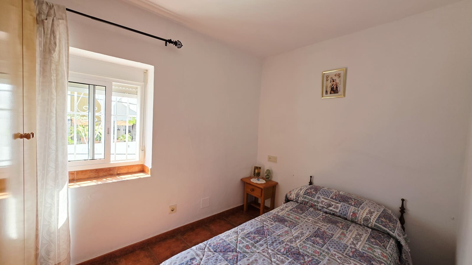 Adosado de 3 habitaciones en Canillas de Albaida en venta - 99.000 € (Ref: 10029514)
