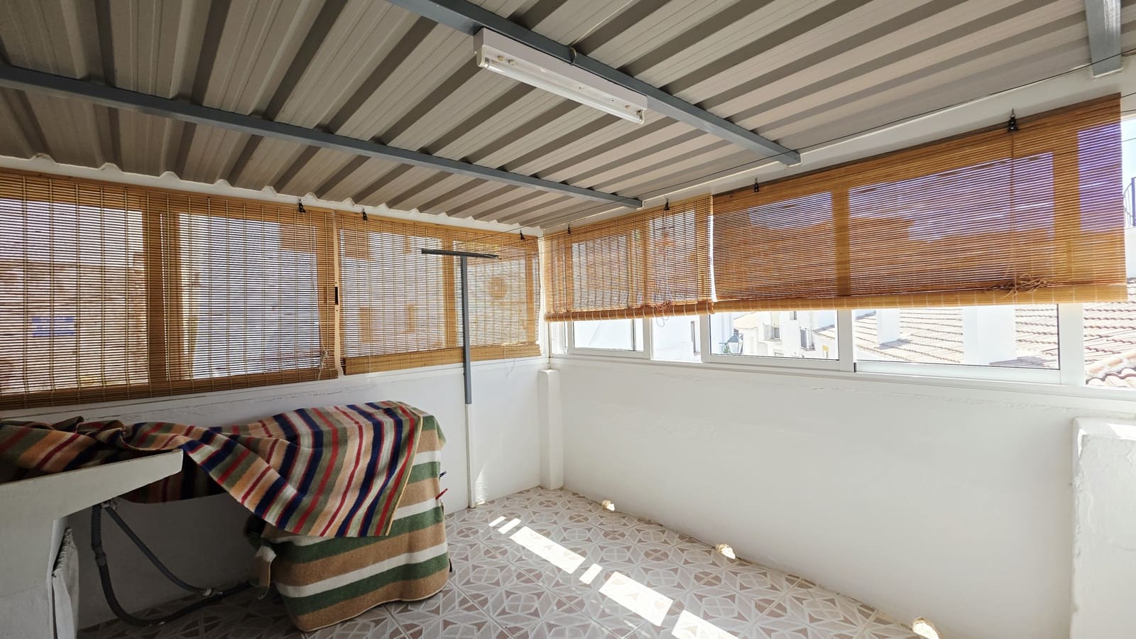 Adosado de 3 habitaciones en Canillas de Albaida en venta - 99.000 € (Ref: 10029514)