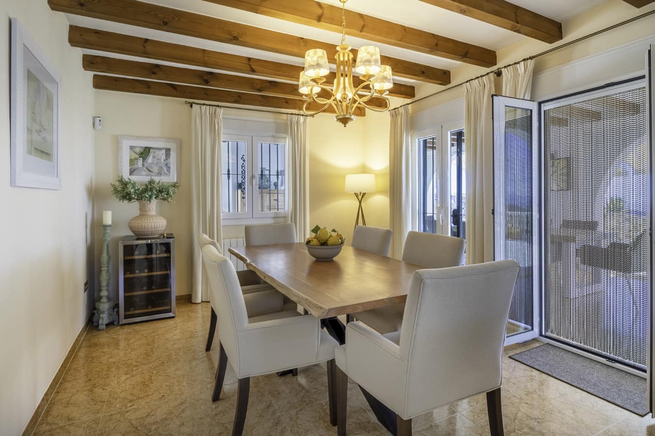 4 quarto Moradia para venda em Canillas de Albaida com piscina garagem - 1 200 000 € (Ref: 10029554)