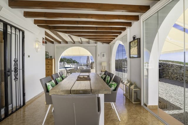 4 quarto Moradia para venda em Canillas de Albaida com piscina garagem - 1 200 000 € (Ref: 10029554)