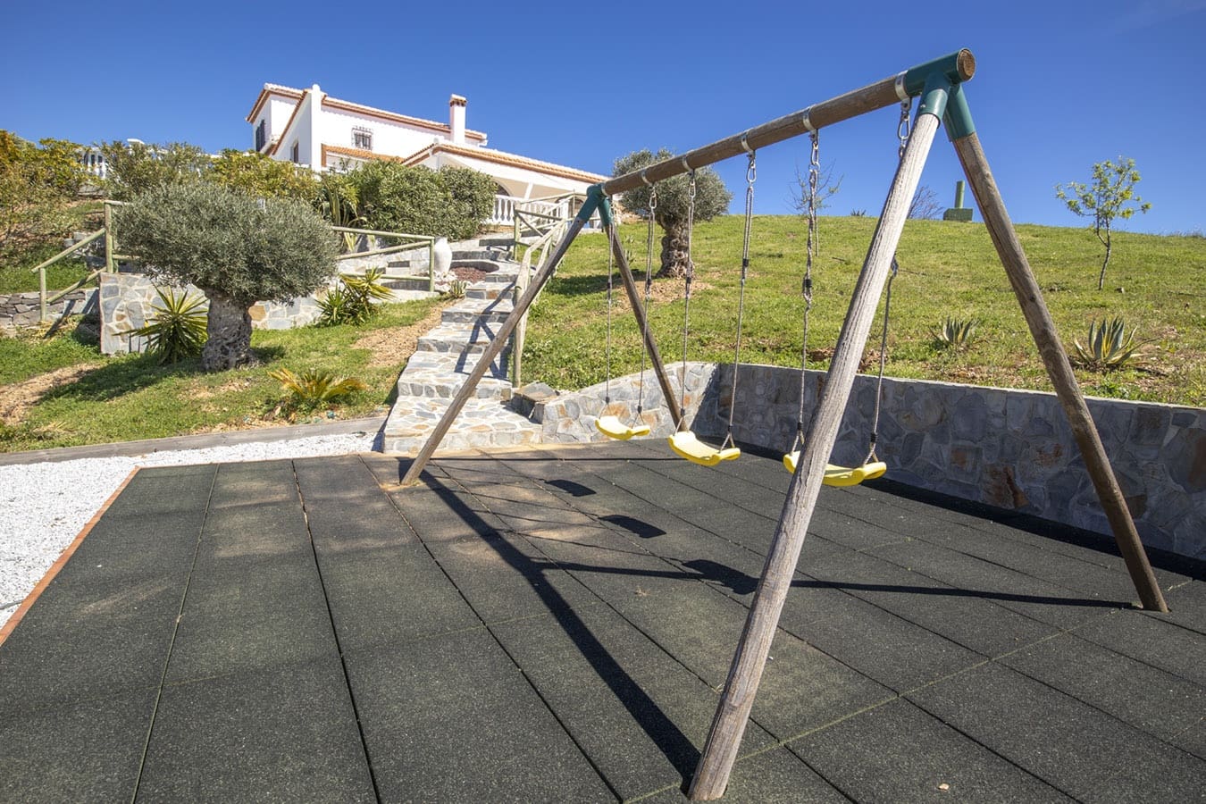 4 quarto Moradia para venda em Canillas de Albaida com piscina garagem - 1 200 000 € (Ref: 10029554)