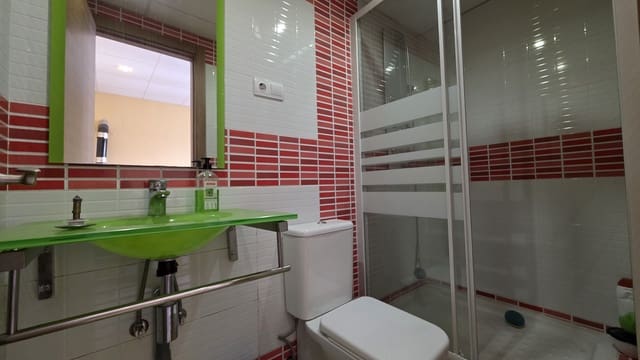 5 slaapkamer Rijtjeshuis te koop in Archez - € 134.840 (Ref: 10029561)