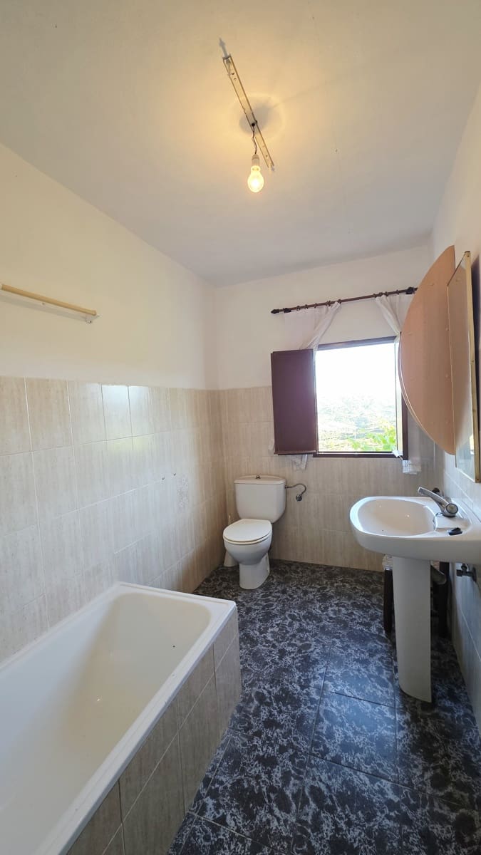 3 sovrum Finca/Hus på landet till salu i Canillas de Albaida med garage - 210 000 € (Ref: 10029563)