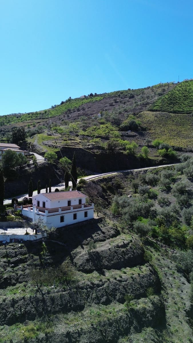 Grond te koop in Canillas de Albaida - € 375.000 (Ref: 10029564)
