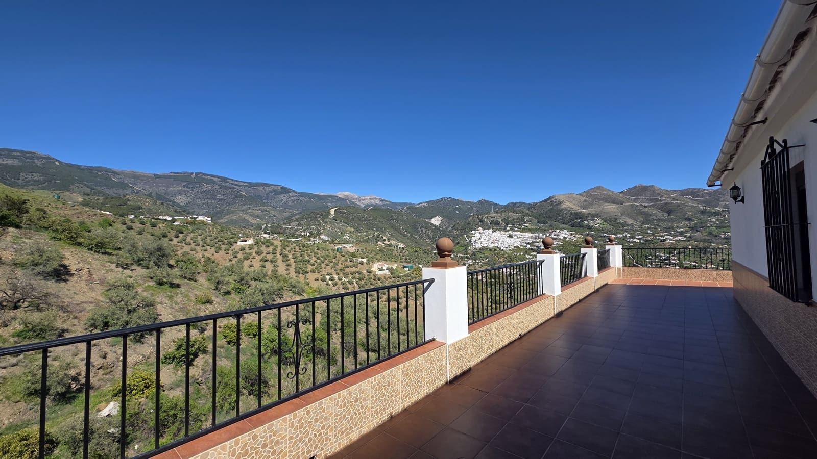 Grond te koop in Canillas de Albaida - € 375.000 (Ref: 10029564)