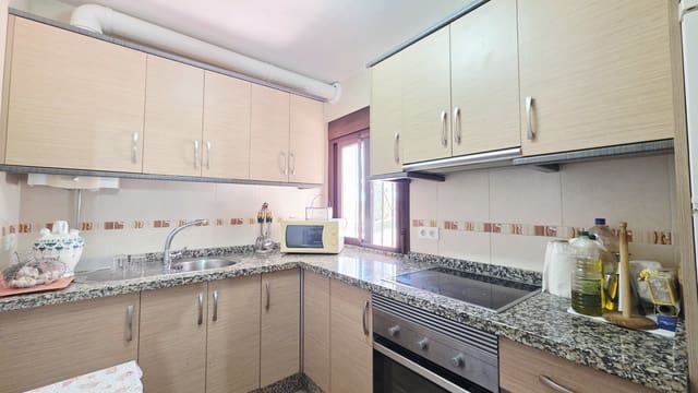 Grunde uden byggetilladelser til salg i Canillas de Albaida - € 375.000 (Ref: 10029564)