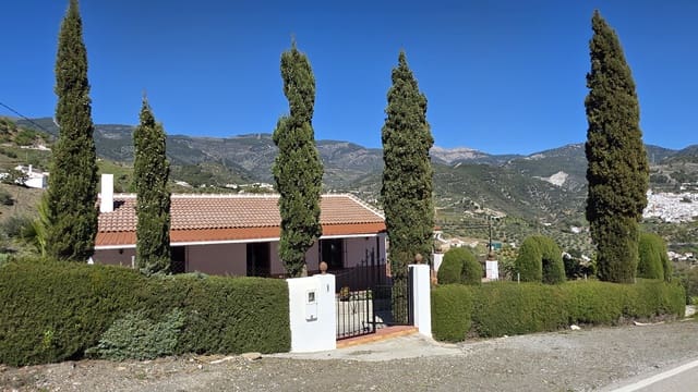 Grunde uden byggetilladelser til salg i Canillas de Albaida - € 375.000 (Ref: 10029564)