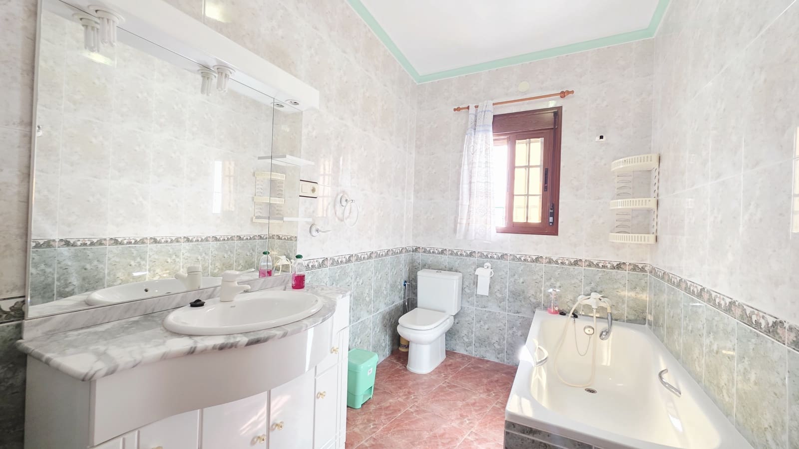 Adosado de 5 habitaciones en Archez en venta - 169.000 € (Ref: 10029565)