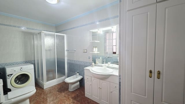 5 slaapkamer Rijtjeshuis te koop in Archez - € 169.000 (Ref: 10029565)