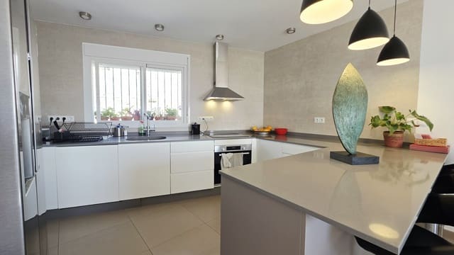 4 chambre Villa/Maison Semi-Mitoyenne à vendre à Cómpeta avec garage - 389 950 € (Ref: 10034277)