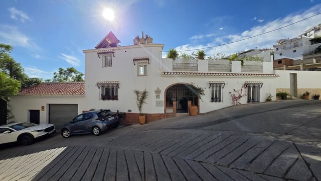 4 chambre Villa/Maison Semi-Mitoyenne à vendre à Cómpeta avec garage - 389 950 € (Ref: 10034277)