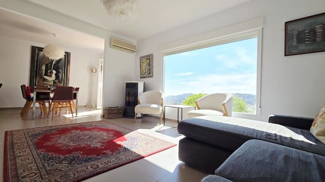 4 chambre Villa/Maison Semi-Mitoyenne à vendre à Cómpeta avec garage - 389 950 € (Ref: 10034277)