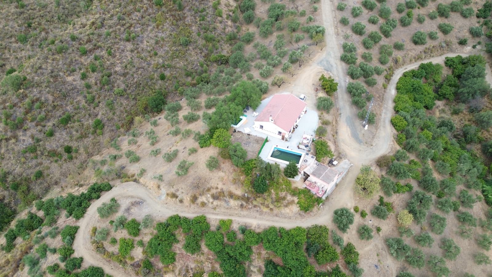 4 soveværelse Finca/Landehus til salg i Canillas de Albaida med swimmingpool - € 245.000 (Ref: 10076924)