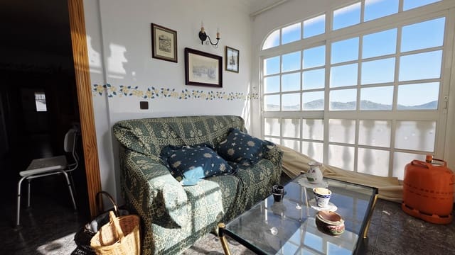 4 sypialnia Apartament na sprzedaż w Canillas de Albaida - 185 000 € (Ref: 9872576)