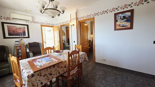 4 sypialnia Apartament na sprzedaż w Canillas de Albaida - 185 000 € (Ref: 9872576)