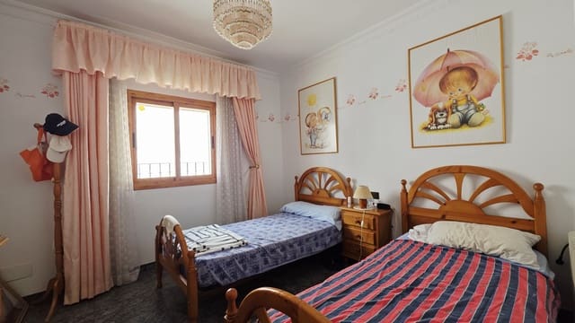 4 sypialnia Apartament na sprzedaż w Canillas de Albaida - 185 000 € (Ref: 9872576)