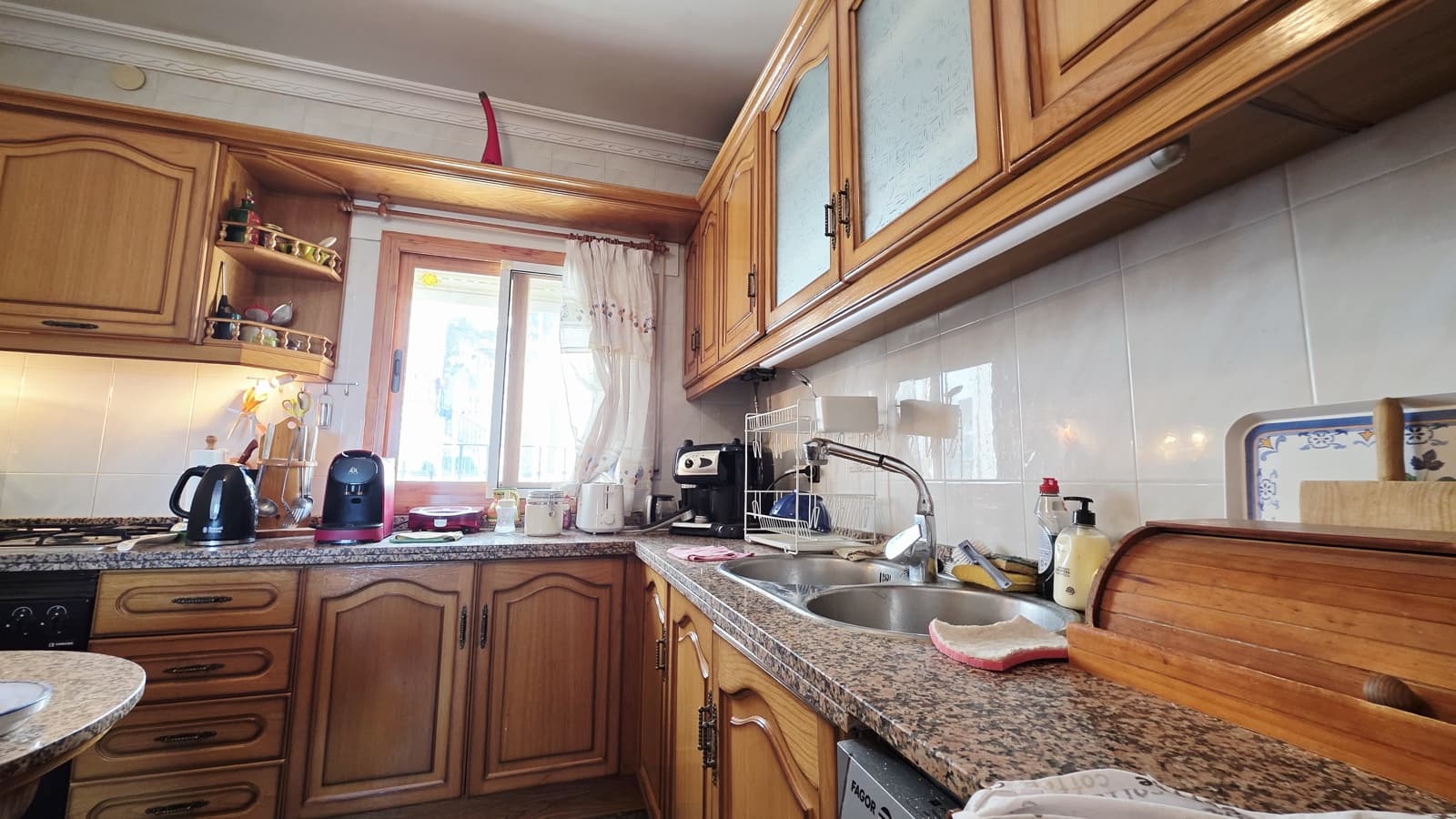 4 bedroom Apartment for sale in Canillas de Albaida - € 185,000 (Ref: 9872576)