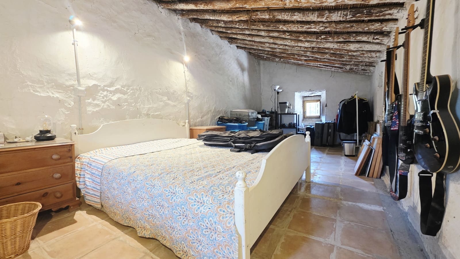 3 soverom Finca/Herregård til salgs i Canillas de Albaida med garasje - € 175 000 (Ref: 9872579)