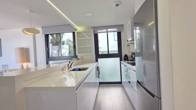 3 quarto Apartamento para venda em Nerja com piscina garagem - 799 000 € (Ref: 9872652)