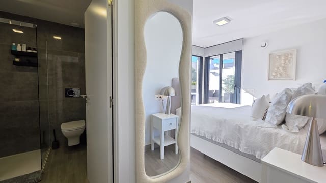 3 quarto Apartamento para venda em Nerja com piscina garagem - 799 000 € (Ref: 9872652)