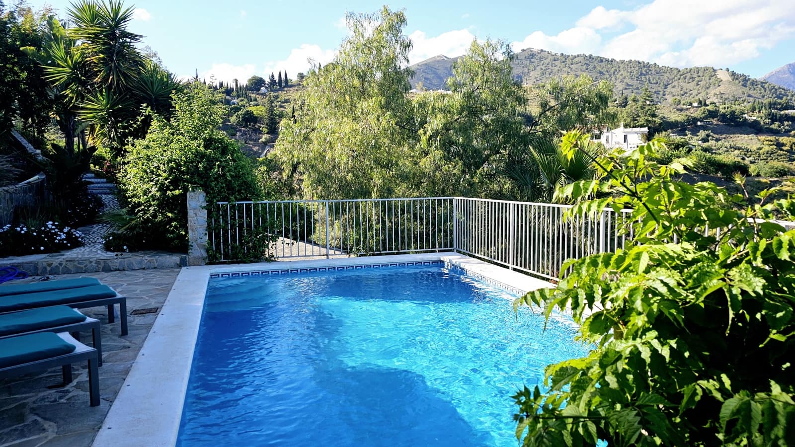 3 soverom Finca/Herregård til salgs i Competa med svømmebasseng garasje - € 399 000 (Ref: 9872656)