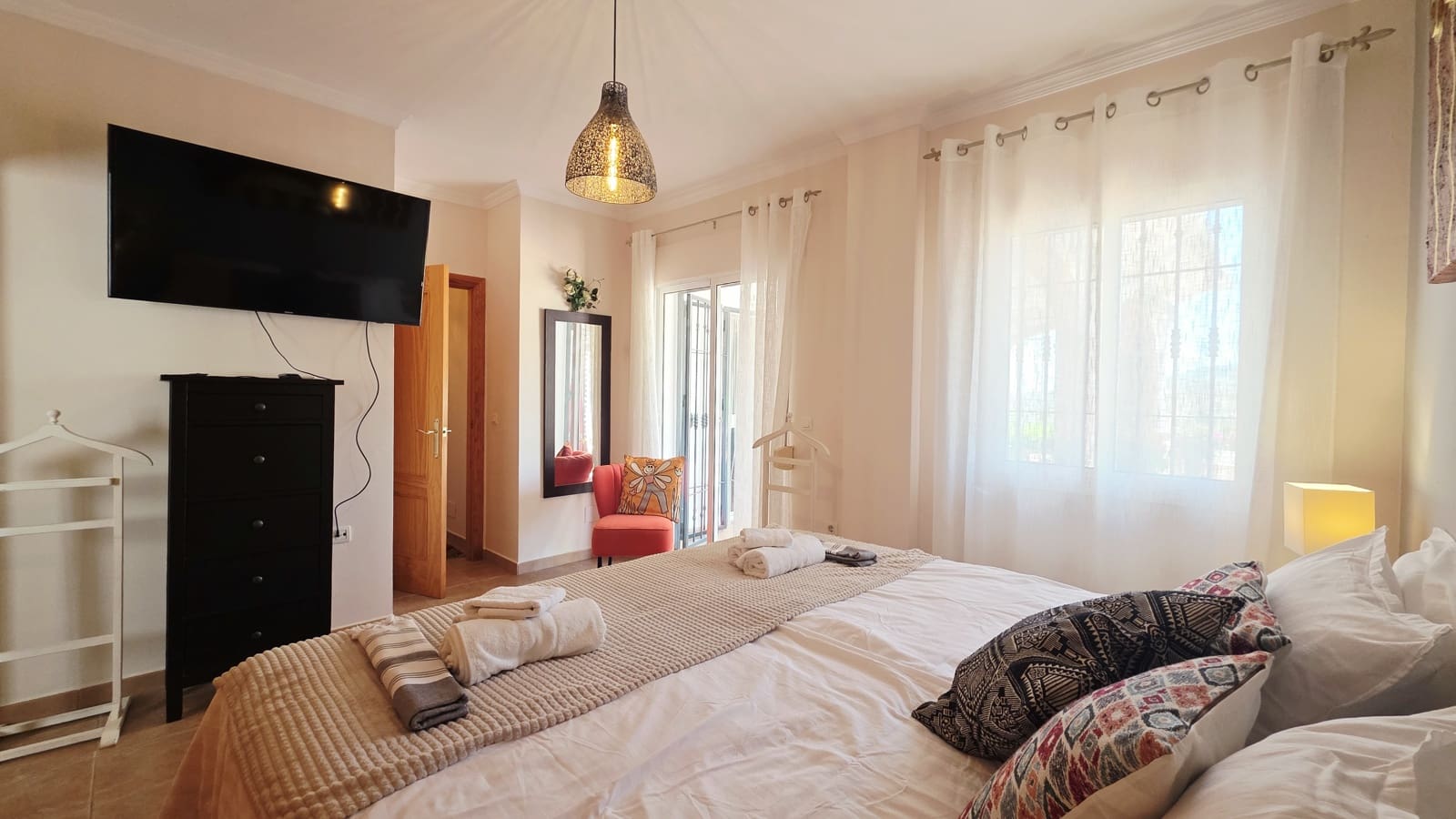 3 Zimmer Villa zu verkaufen in Canillas de Albaida mit Pool Garage - 449.000 € (Ref: 9932241)