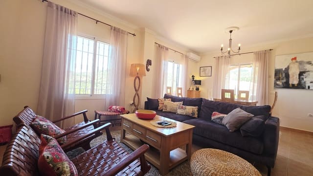 3 Zimmer Villa zu verkaufen in Canillas de Albaida mit Pool Garage - 449.000 € (Ref: 9932241)