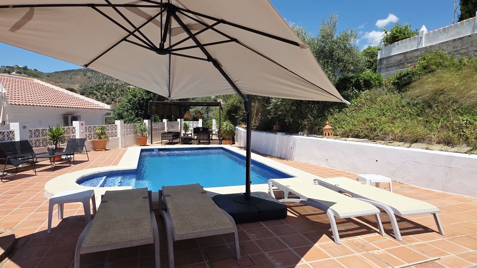 3 Zimmer Villa zu verkaufen in Canillas de Albaida mit Pool Garage - 449.000 € (Ref: 9932241)