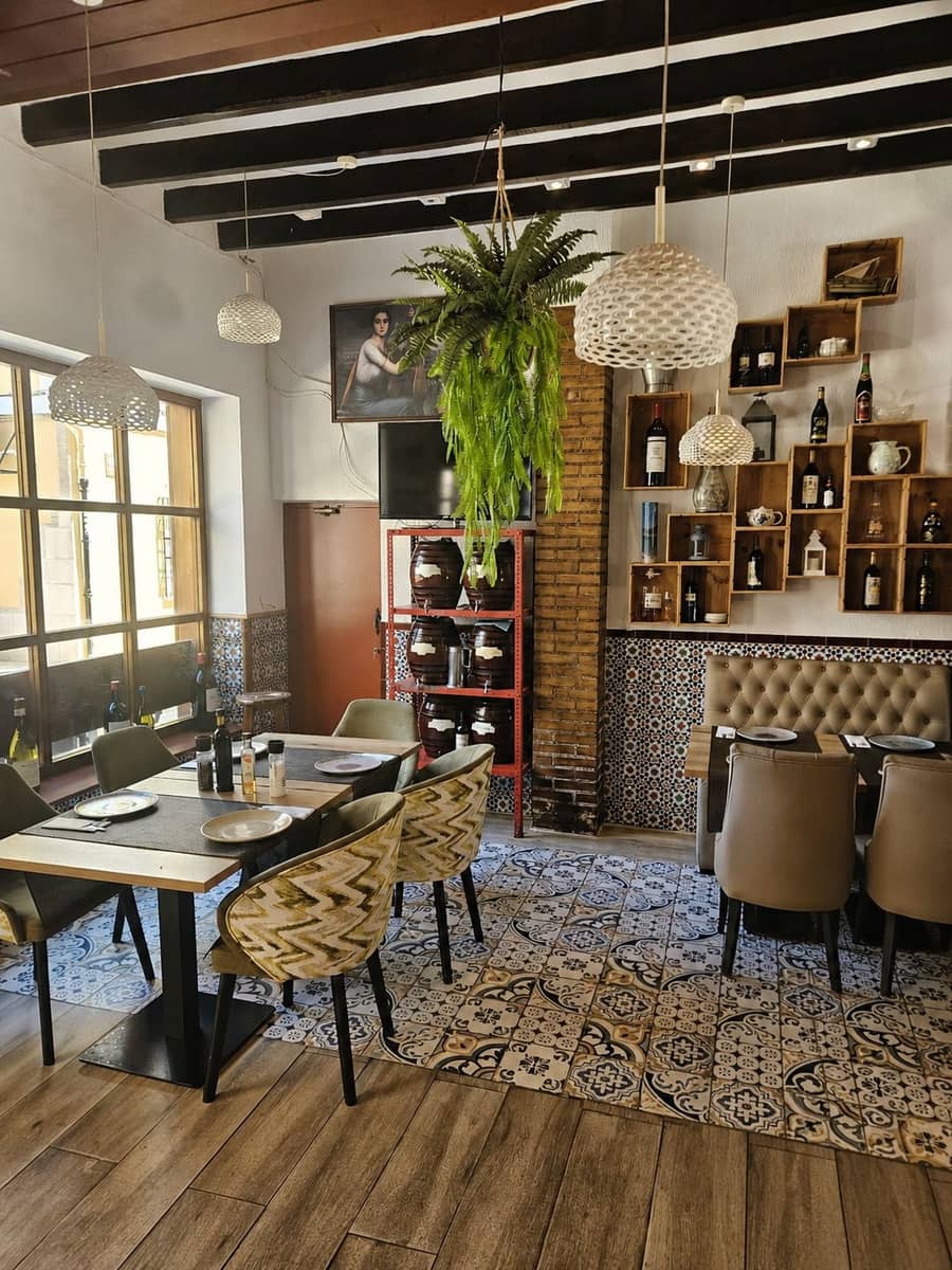 Restaurante/Bar para arrendar em Denia - 2 000 € (Ref: 10102890)