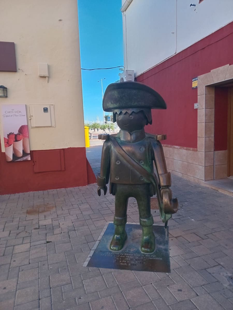 Restaurante/Bar para arrendar em Denia - 2 000 € (Ref: 10102890)
